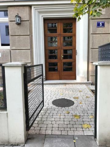 Krolewska Apartments Краков Экстерьер фото